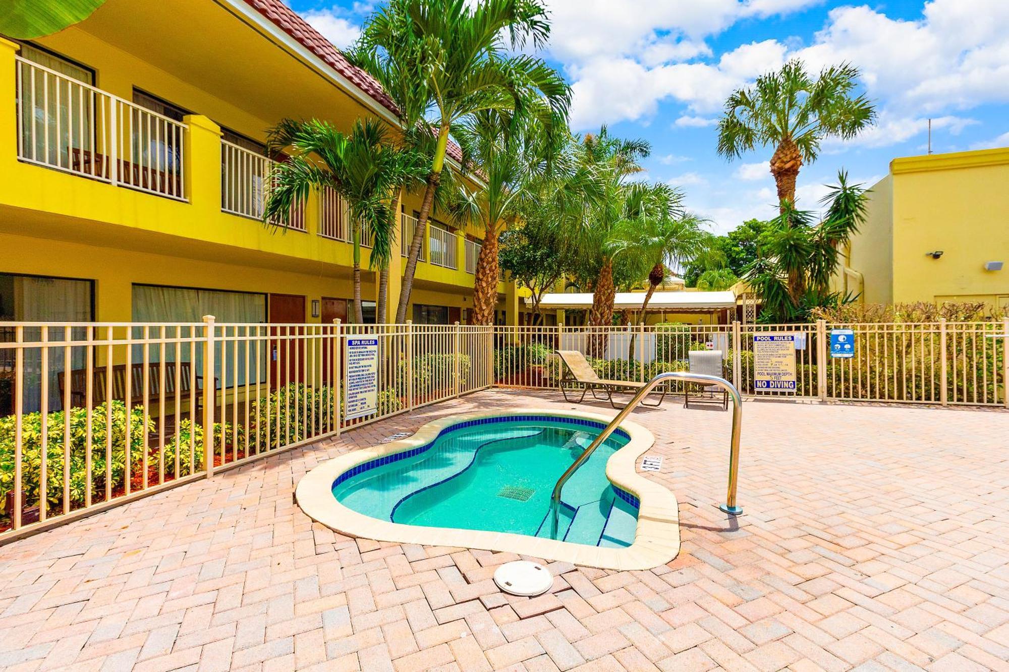 Hotel Oasis Boca Raton Extérieur photo